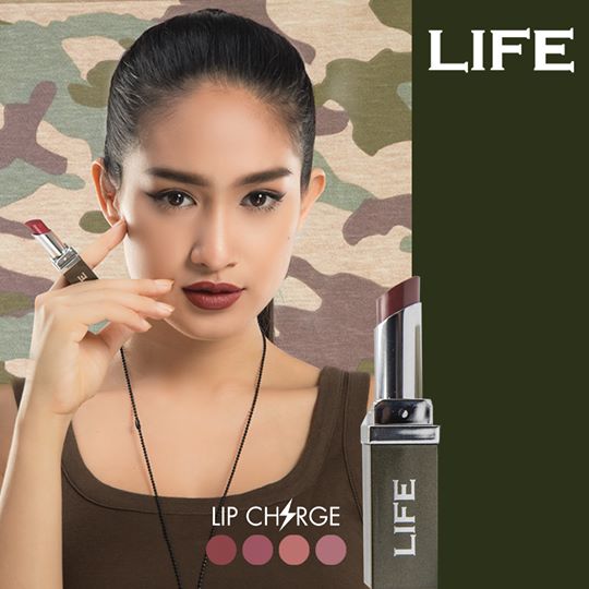 Lip Charge lipstick 06